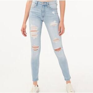 Aeropostale Distressed High Rise Jegging in Light Wash Denim - Sz 6